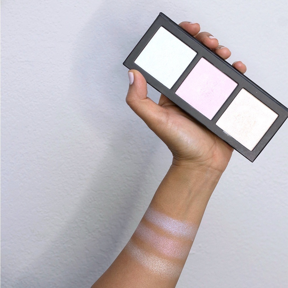 MAC Cosmetics Hyper Real Glow Palette - GET LIT - Picture 3 of 3